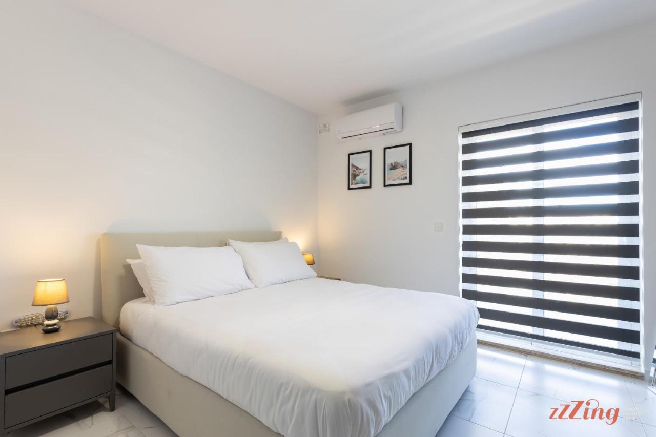 A Stunning Apartment With Spectacular Sea Views St. Paul's Bay Dış mekan fotoğraf