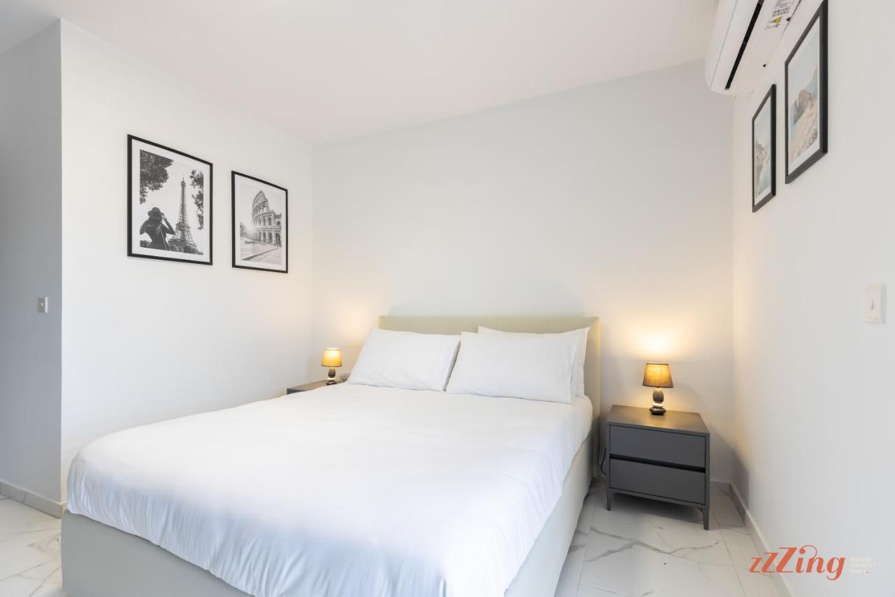 A Stunning Apartment With Spectacular Sea Views St. Paul's Bay Dış mekan fotoğraf